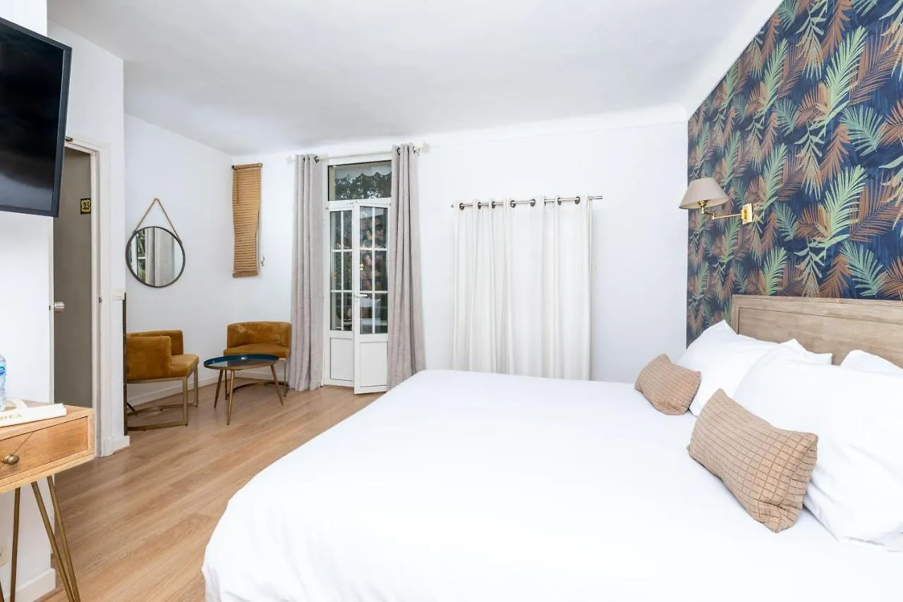 Hôtel Beau Site - Cap d'Antibes 4*, Antibes