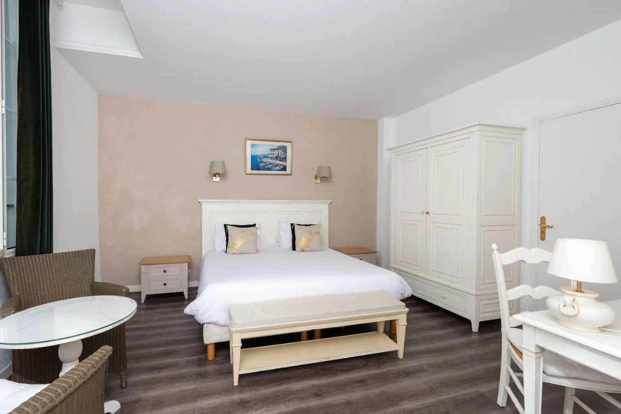 Hotel Hôtel Beau Site - Cap d'Antibes